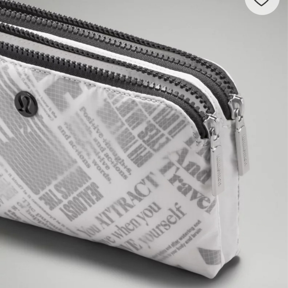 Lulumelon Black and White Clutch Wristlet - Picture 6 of 13